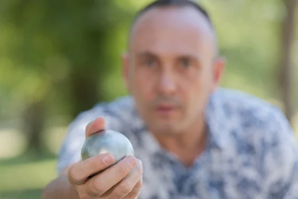 Bola Petanca Mano Del Hombre — Foto de Stock