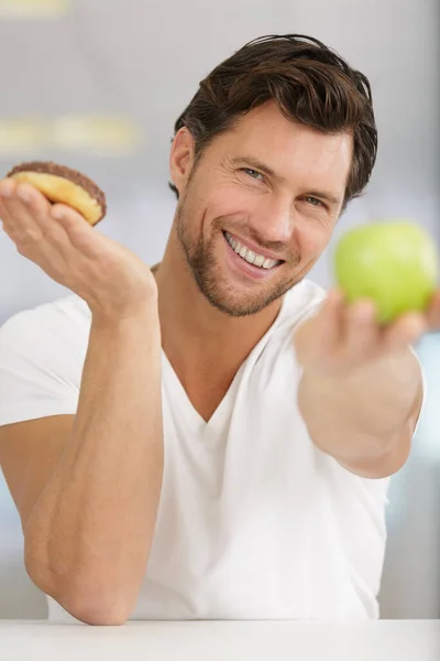 Wahl Zwischen Donut Und Apfel — Stockfoto