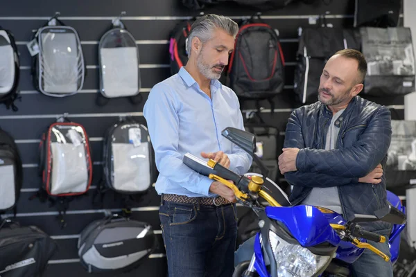 Gerente Salón Otorbike Trato — Foto de Stock