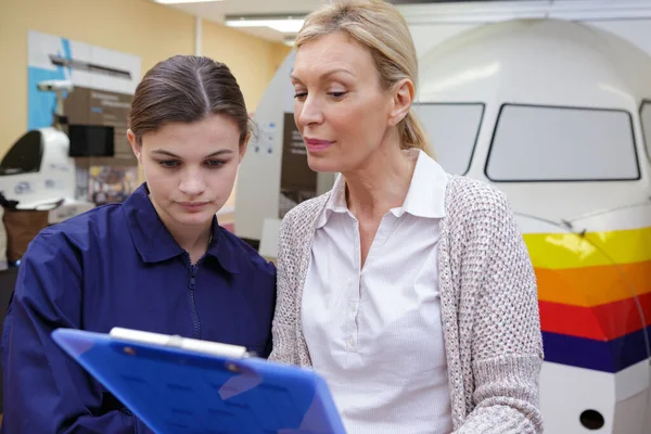 Portret Van Vrouwen Het Werk — Stockfoto