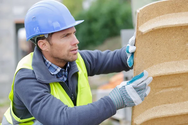 Hombre Que Trabaja Con Tuberías — Foto de Stock