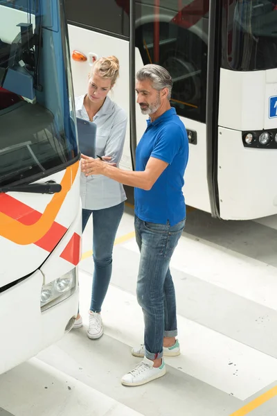Bus Company Workers Looking Bus — Stock Photo, Image