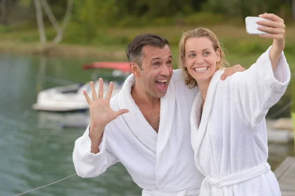 Paar Liefde Genieten Van Wellness Weekend — Stockfoto