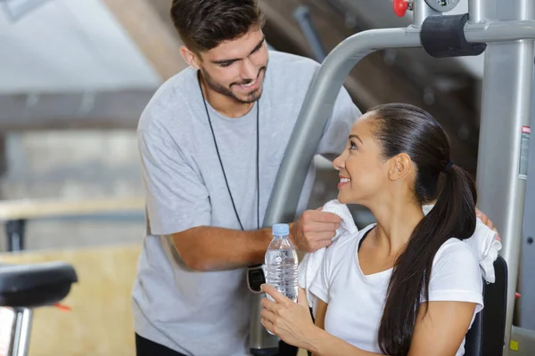 Attractive Young Sports People Talking Gym — Stock Photo, Image