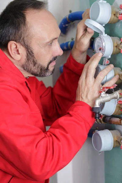 Man Water Meter Installer — Stock Photo, Image