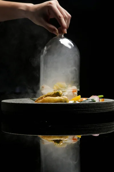 Minutos Fumados Escalope Butterfish Servido Com Legumes Cozidos Vapor Prato — Fotografia de Stock