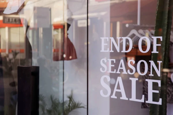 End Season Sale Sign Window Shop Fashion Clothing Boutigue — Stock Photo, Image