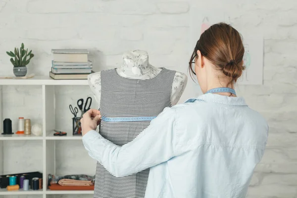 Tailor Adjusts Garment Design Mannequin Workshop Fashion Atelier Slow Fashion — Stock Photo, Image