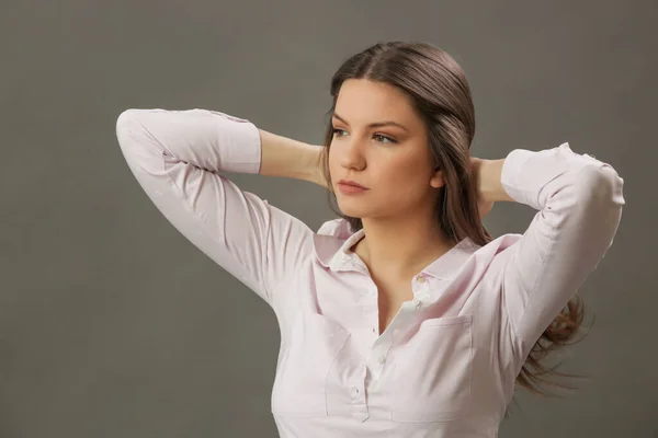 Retrato Belleza Joven Morena Camisa Blanca Clásica Captura Estudio Joven — Foto de Stock