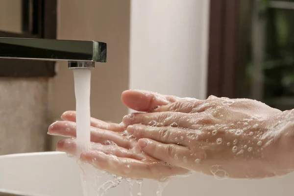 Hygiëne Schoonmaken Van Handen Met Water Zeep Handen Wassen Gootsteen — Stockfoto