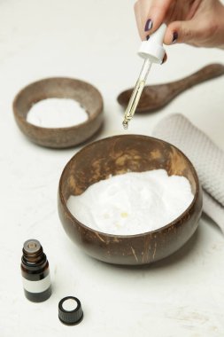 Sıfır atık yapmak, zehirli oda spreyi, Diy kabartma tozu ve gerekli yağ temizleyicisi..