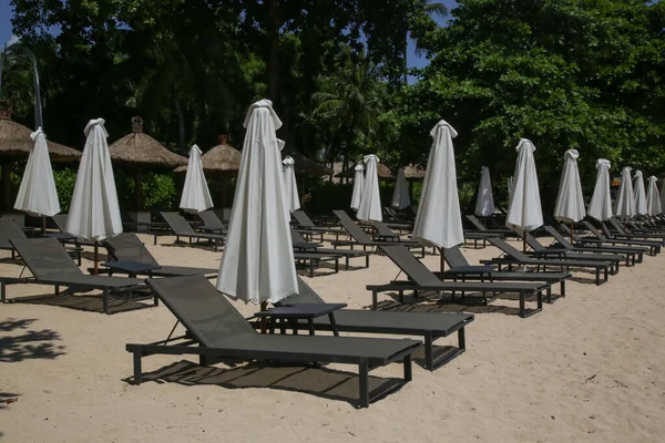 Pusta Plaża Podczas Zamykania Koronawirusów Kryzys Pandemii Koronawirusów Turystyka Przechodzi — Zdjęcie stockowe