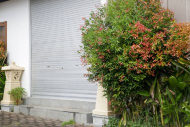 Corona krizi. Kapatılan dükkanlar ve Coronavirüs salgını nedeniyle küçük aile şirketleri.