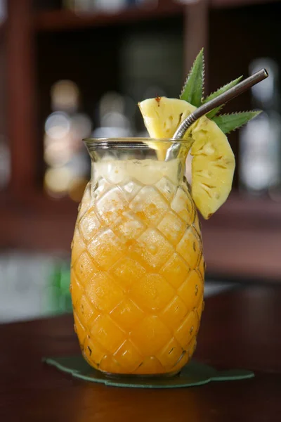 Pineapple Cocktail Glasse Bar Counter — Stock Photo, Image