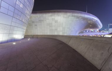 Seoul, Güney Kore - Mart 29,2015: Dongdaemun tasarım Plaza n
