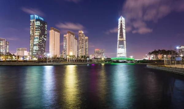 Songdo, Corea del Sur - 09 de marzo de 2015: Songdo Central Park — Foto de Stock