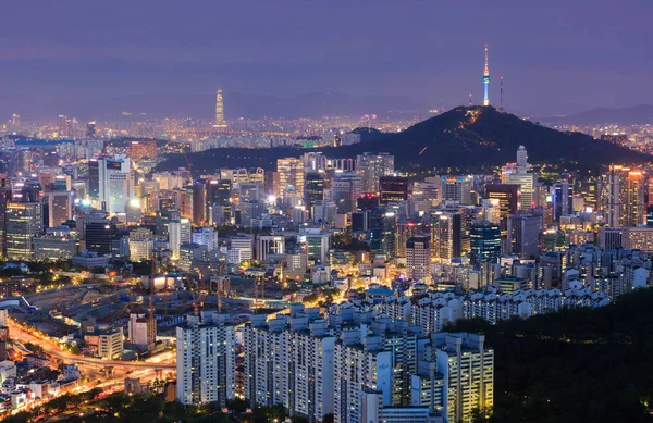 Panorama města Soul a N Seoul Tower v Soulu, Jižní Korea — Stock fotografie