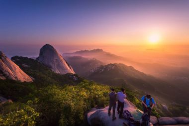 Kore manzara, Bukhansan Dağları, Seul, Sout güneş doğarken