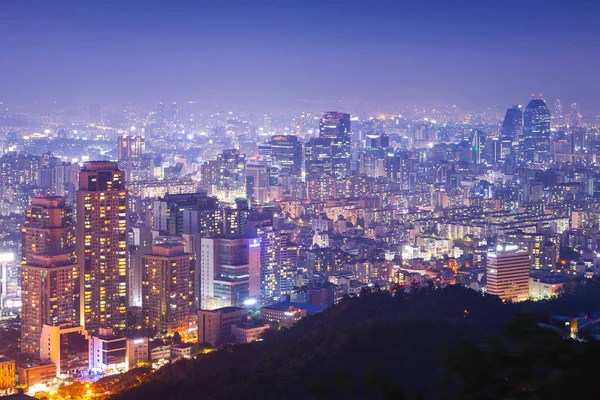 夜は、韓国ソウル市. — ストック写真