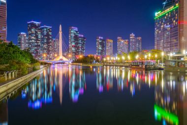 Songdo Central Park'ta Songdo District, Incheon Güney K geceleri