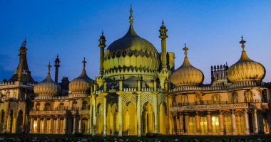 Geceleri projektörle Brighton pavilion