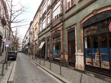 Antika mağazaları ile Avrupa tarzı mağazalar sokak görünümü