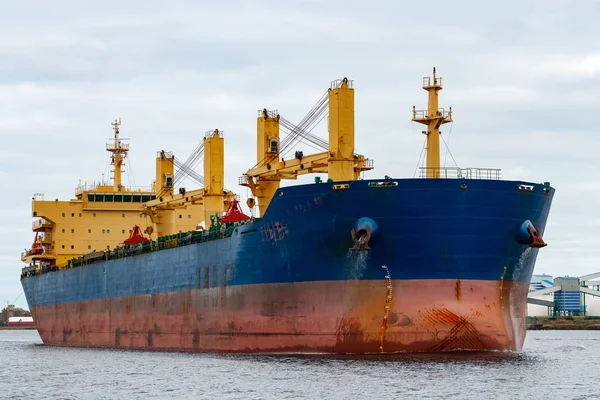 Blue cargo ship — Stock Photo, Image