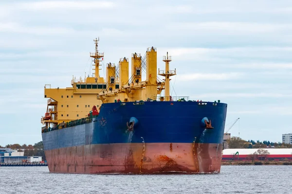 Blue cargo ship — Stock Photo, Image