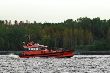 Turuncu pilot gemi