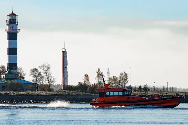 Rode pilot schip — Stockfoto