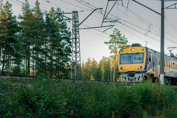 Elektrische passagierstrein — Stockfoto
