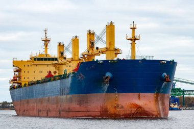 mavi kargo gemisi
