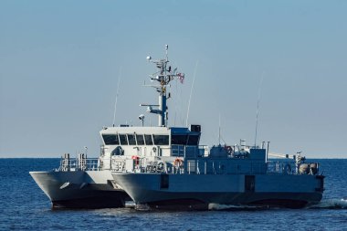 Küçük askeri gemi