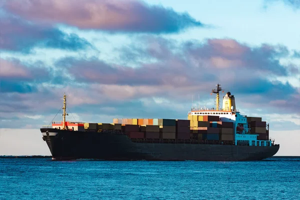 Black cargo ship — Stock Photo, Image