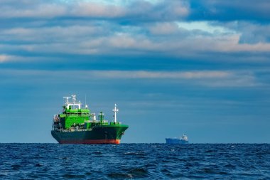 Yeşil kargo gemisi