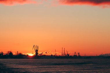 Sıcak kış gündoğumu