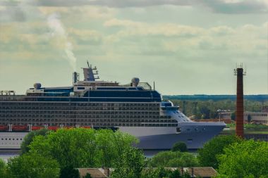 Büyük liner cruize