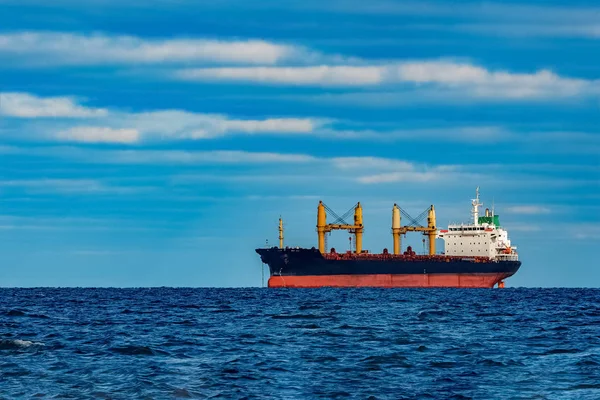 Black cargo ship — Stock Photo, Image