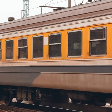 yolcu Elektrikli tren