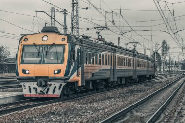 yolcu Elektrikli tren
