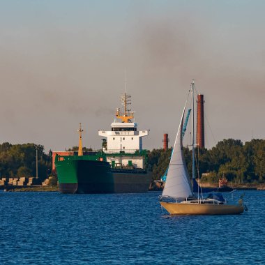 Yeşil kargo gemisiyle bağlantı noktası