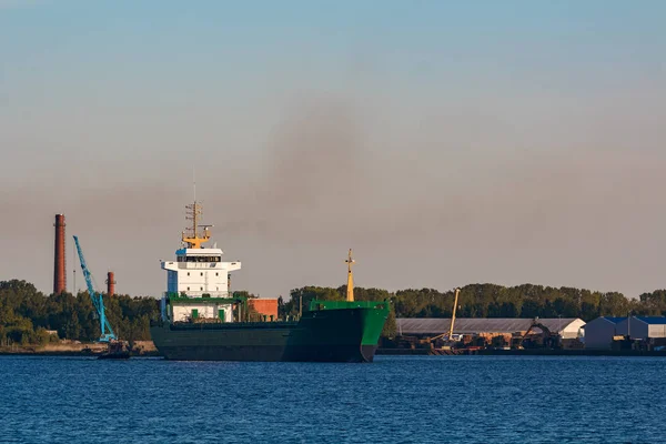 Yeşil kargo gemisiyle bağlantı noktası