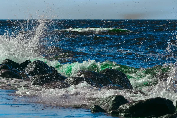 Καλοκαιρινά κύματα — Φωτογραφία Αρχείου