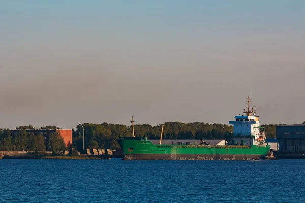 Yeşil kargo gemisiyle bağlantı noktası