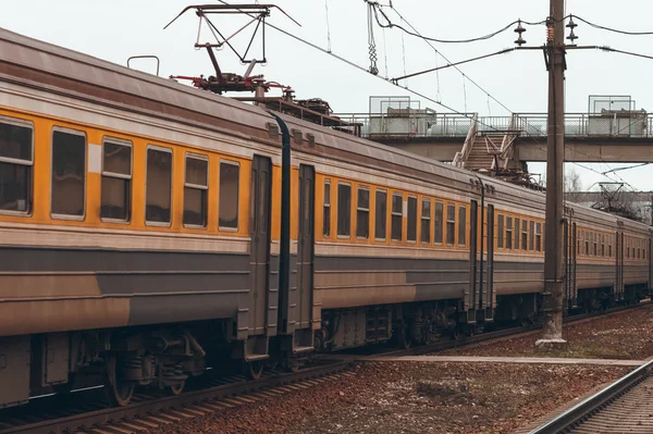 yolcu Elektrikli tren