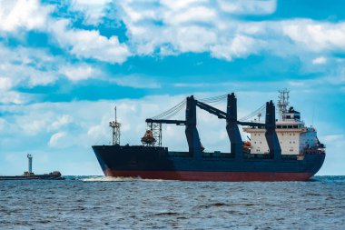 Kargo gemisi devam mavi