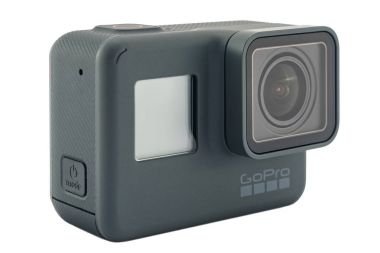 GoPro Hero 6 izole siyah