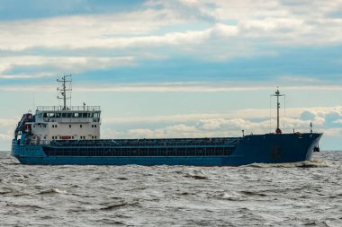 Kargo gemisi devam mavi