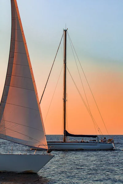 Big Sailboat Sailing Evening Sunset Sky — Stock Photo, Image