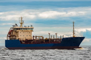 Mavi kargo tanker gemisi